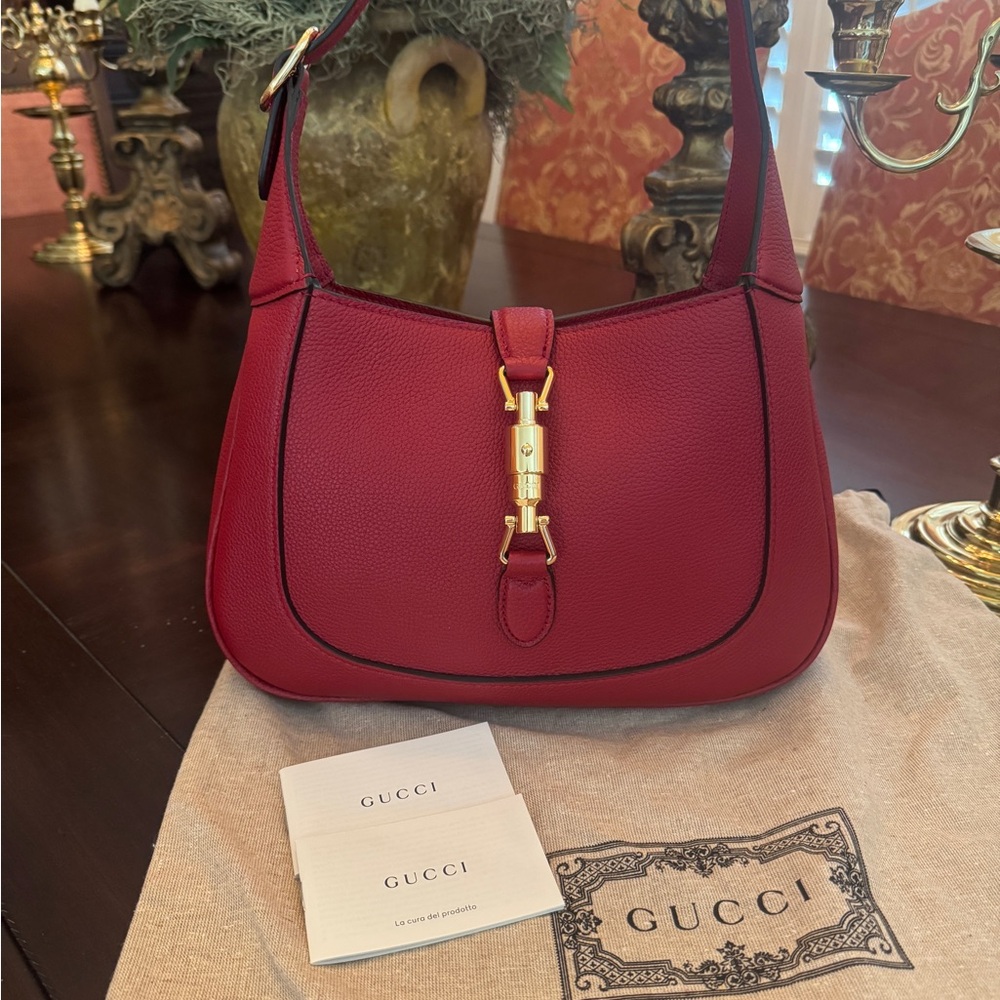 Gucci Brand New Red Medium Shoulder Bag with Luxurious Gold Hardware